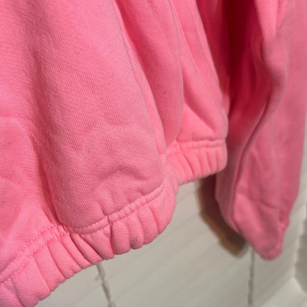 ALO Yoga Pink Cropped Hoodie - Picture 4 of 6